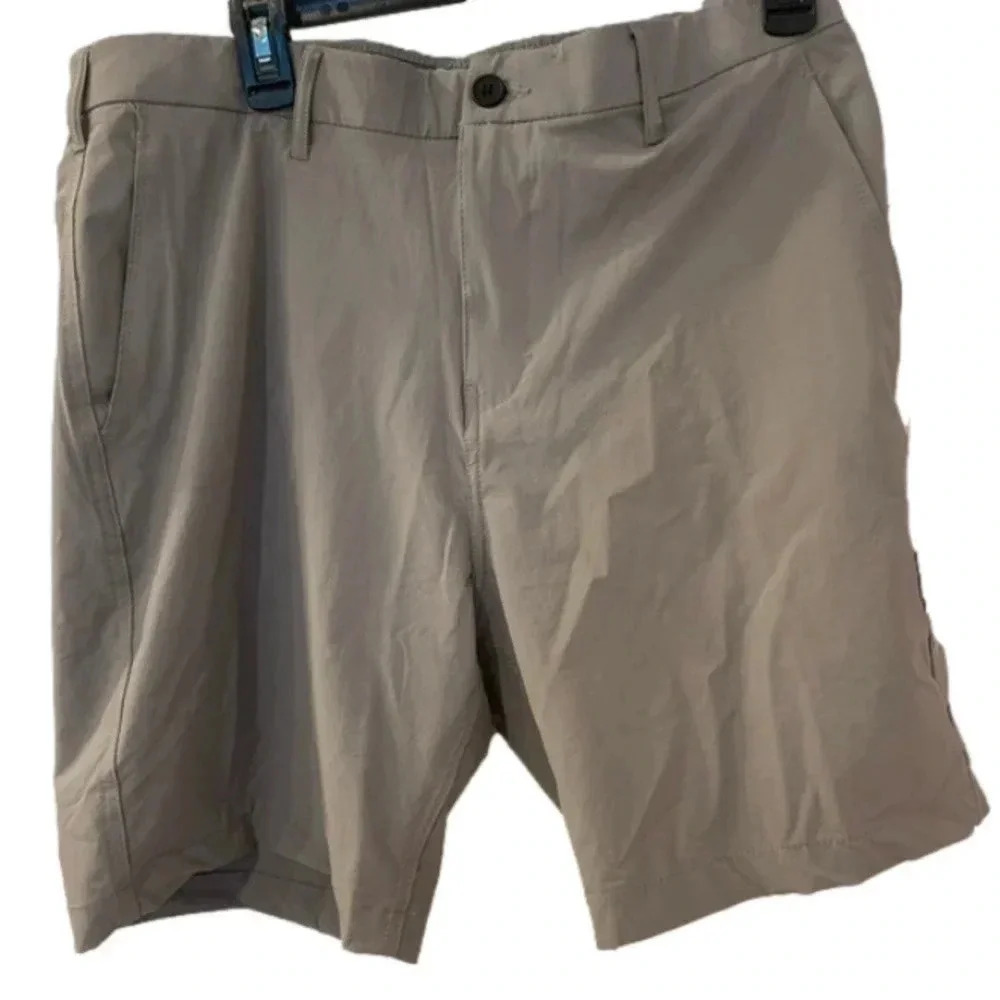 Onia
360 Tech Straight-Leg Stretch-Nylon Shorts Color ASH Size 32